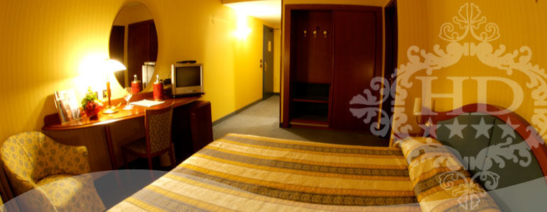 Hotel Donizetti Лаллио Номер фото